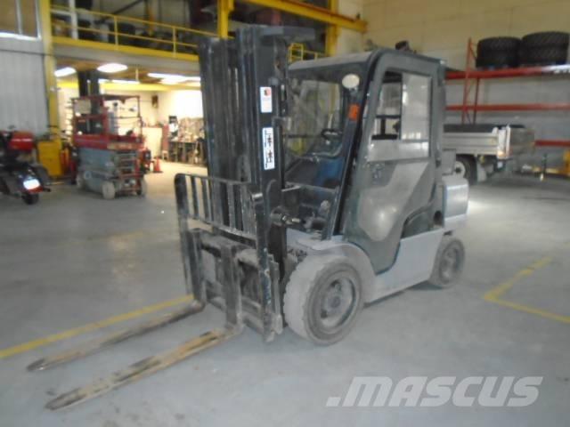Nissan MYG1F2A30V Teleskopiniai keltuvai