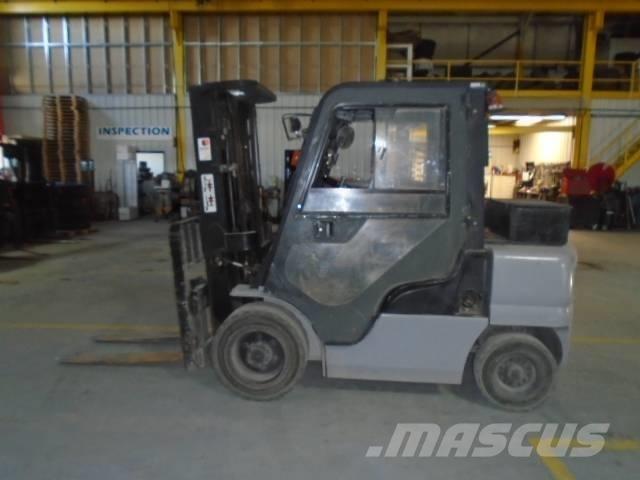 Nissan MYG1F2A30V Teleskopiniai keltuvai