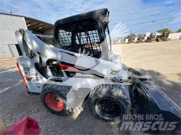 Bobcat S570 Krautuvai su šoniniu pasukimu