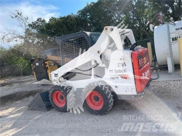 Bobcat S570 Krautuvai su šoniniu pasukimu