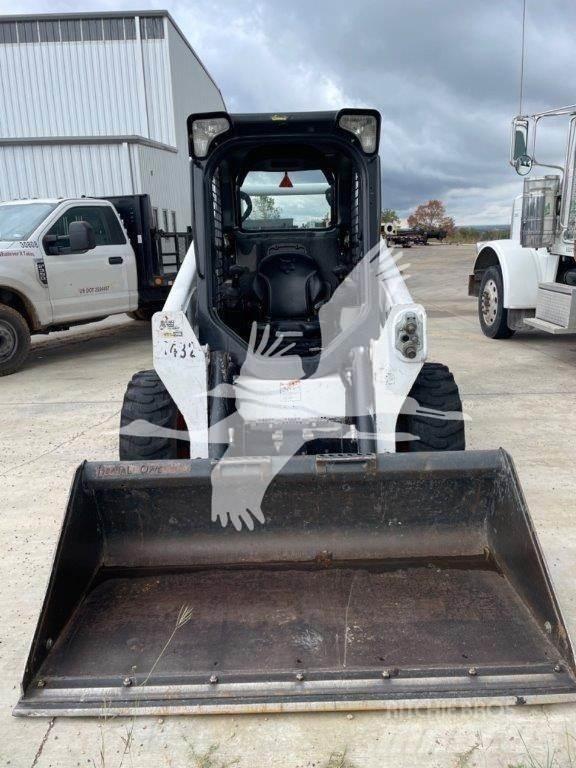 Bobcat S570 Krautuvai su šoniniu pasukimu