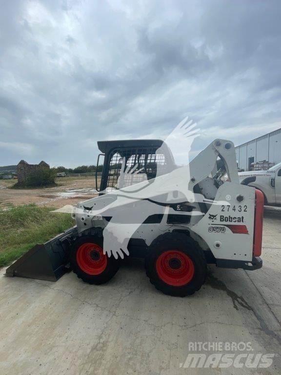 Bobcat S570 Krautuvai su šoniniu pasukimu
