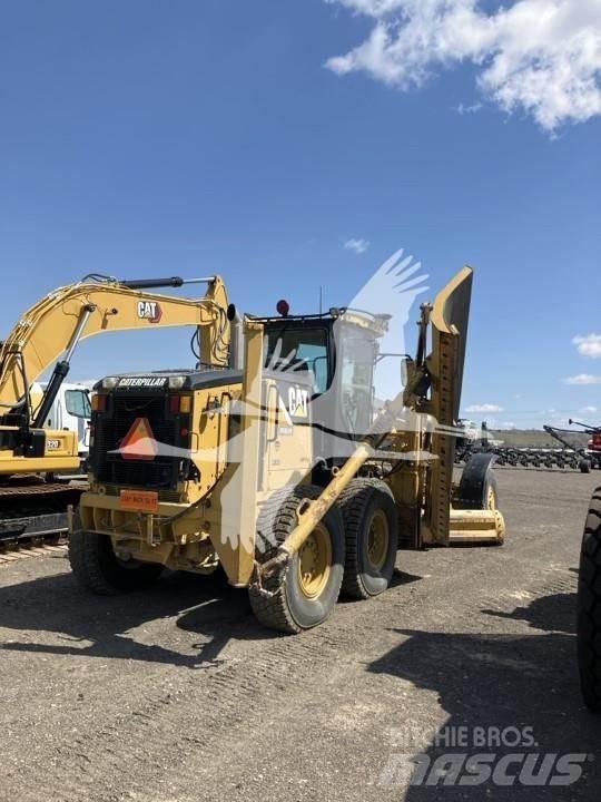 CAT 140M AWD Greideriai