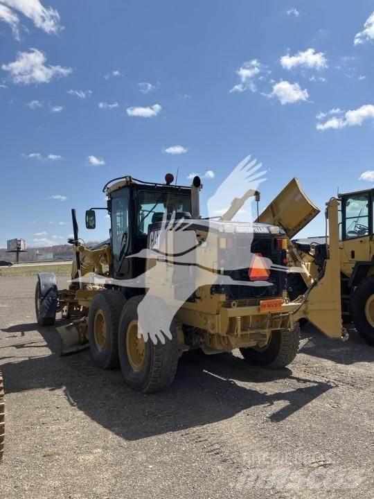 CAT 140M AWD Greideriai