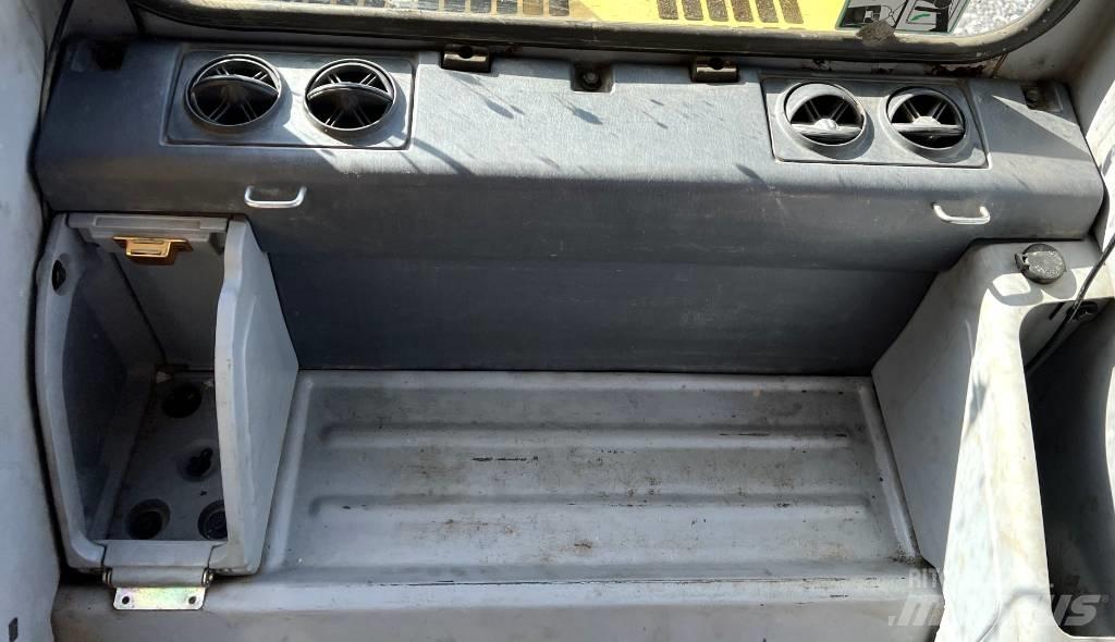 Komatsu PC 220 LC-7L Vikšriniai ekskavatoriai