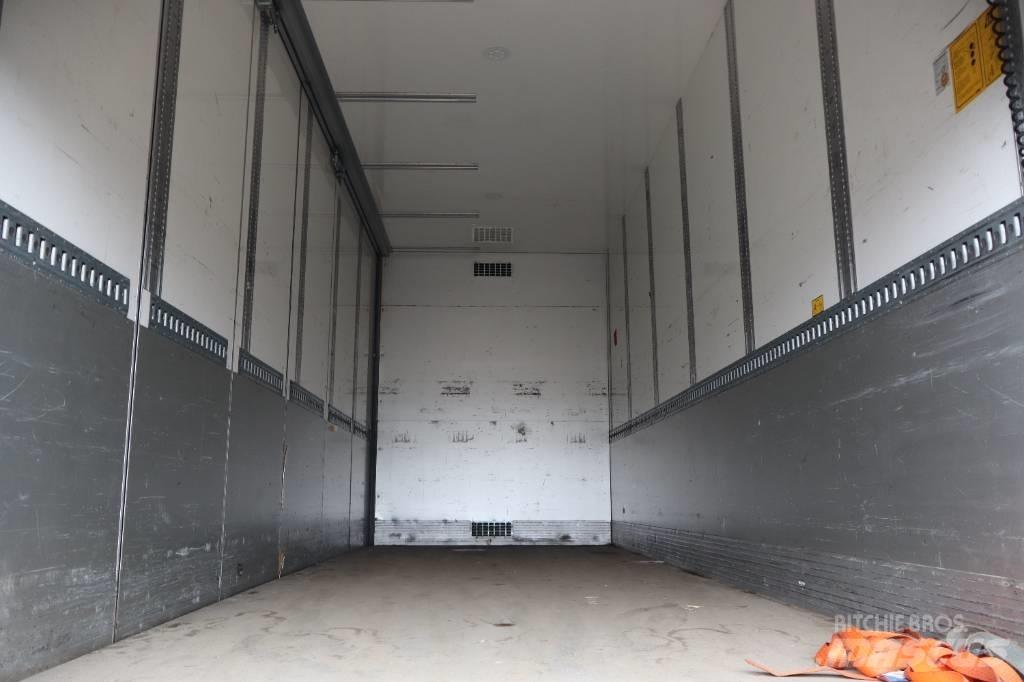 Volvo FM Serie 2595 Sunkvežimiai su dengtu kėbulu