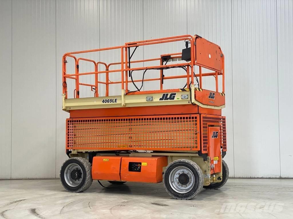 JLG 4069LE Žirkliniai keltuvai