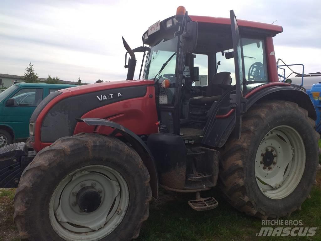 Valtra N121 Traktoriai