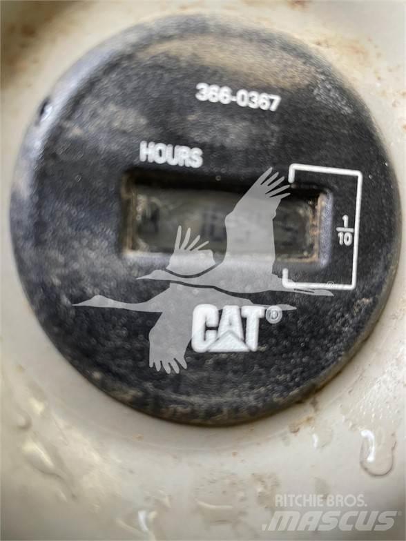 CAT 325C Vikšriniai ekskavatoriai