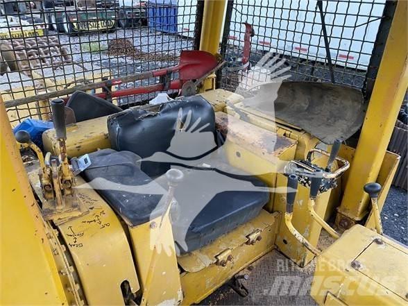 Komatsu D65E-6 Vikšriniai buldozeriai