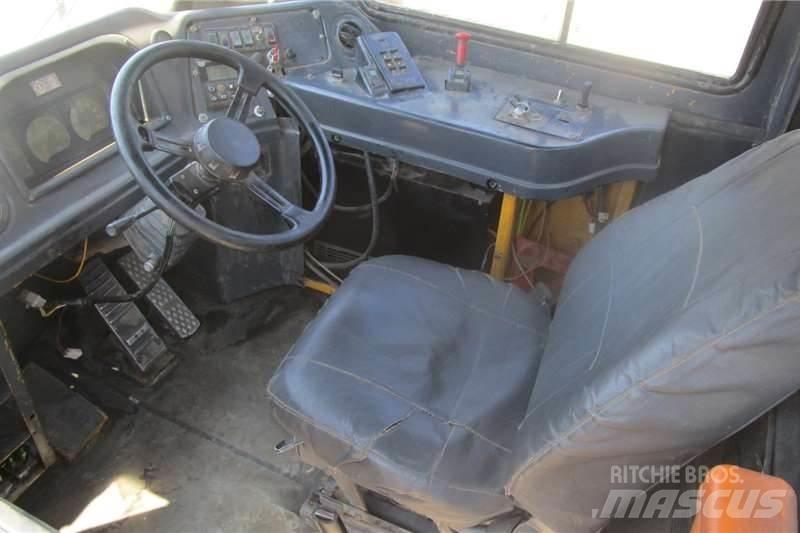 Bell B20C Automobilinės cisternos