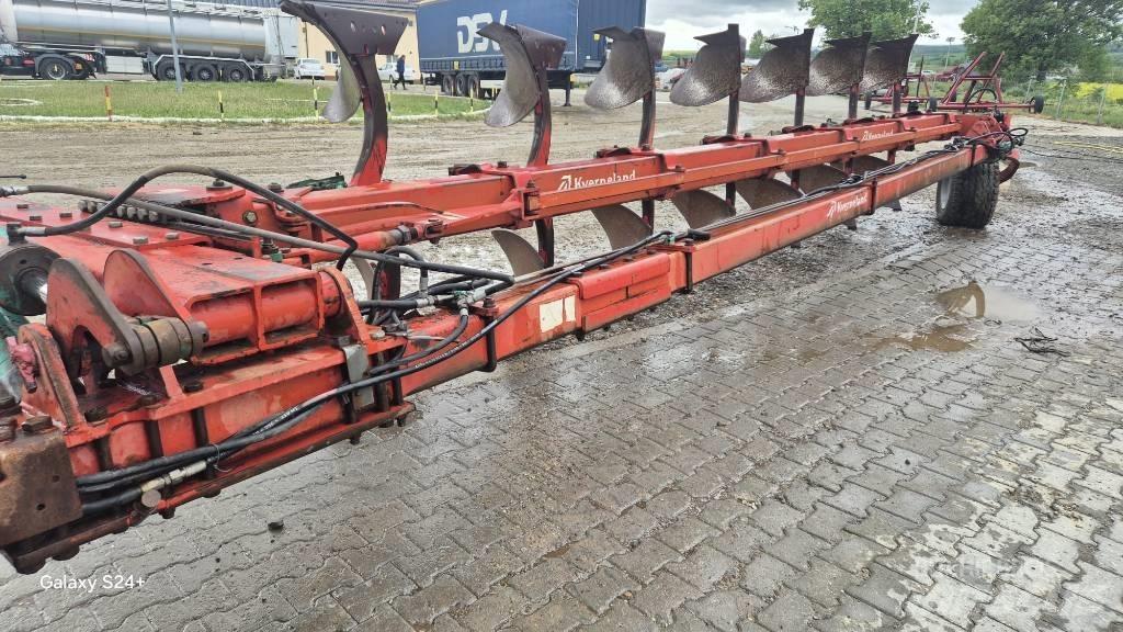 Kverneland PB100 Apverčiamieji plūgai