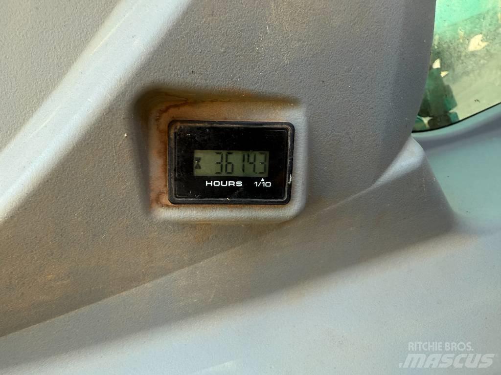 Kobelco SK210LC-11 Vikšriniai ekskavatoriai