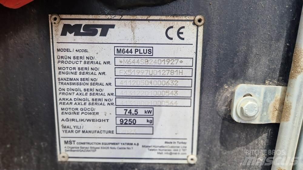 MST M644 PLUS Ekskavatoriniai krautuvai