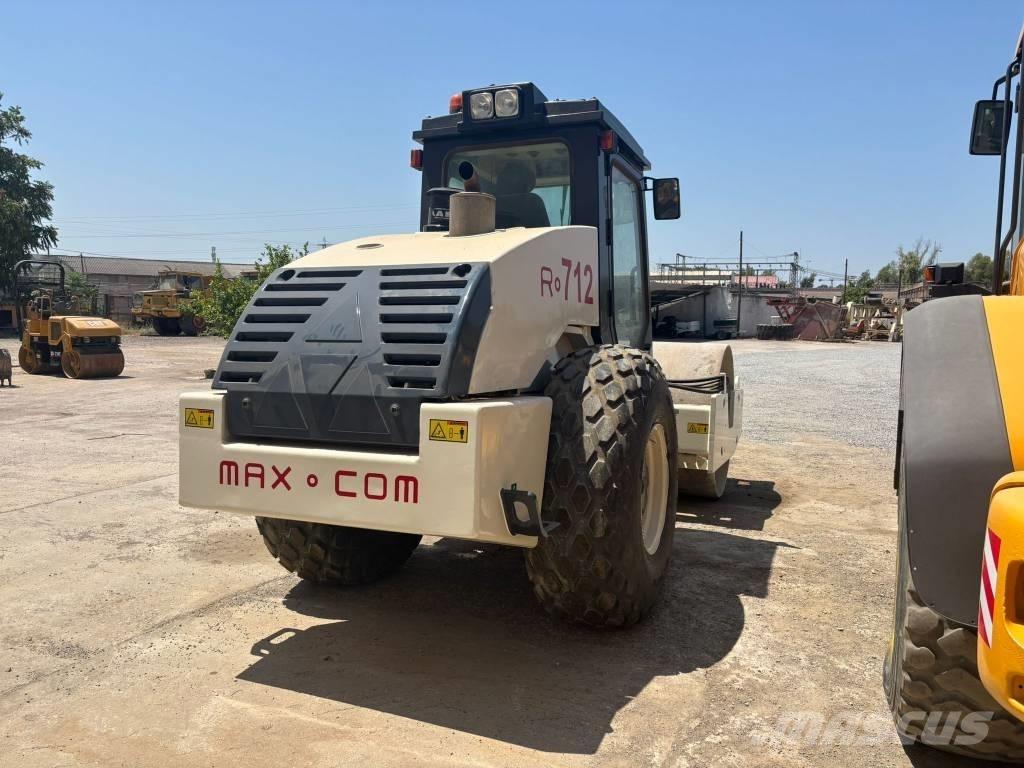  Max Com R712 Pneumo volai