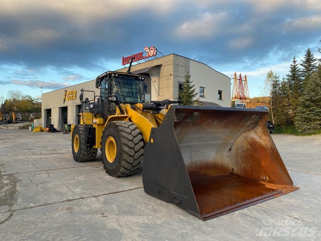 CAT 966 M Naudoti ratiniai krautuvai