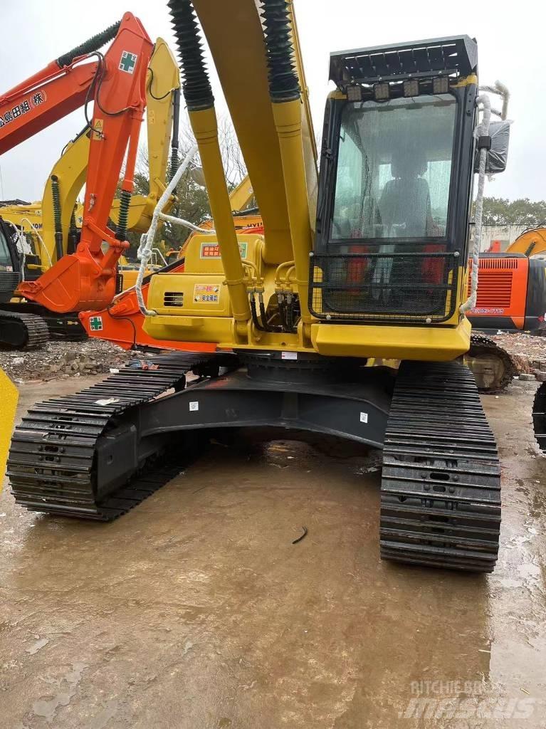 Komatsu pc220-8 Vikšriniai ekskavatoriai