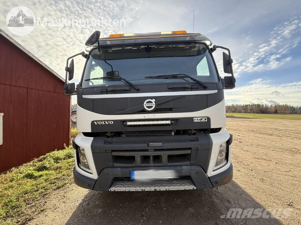Volvo FM 6*4 Savivarčių priekabų vilkikai