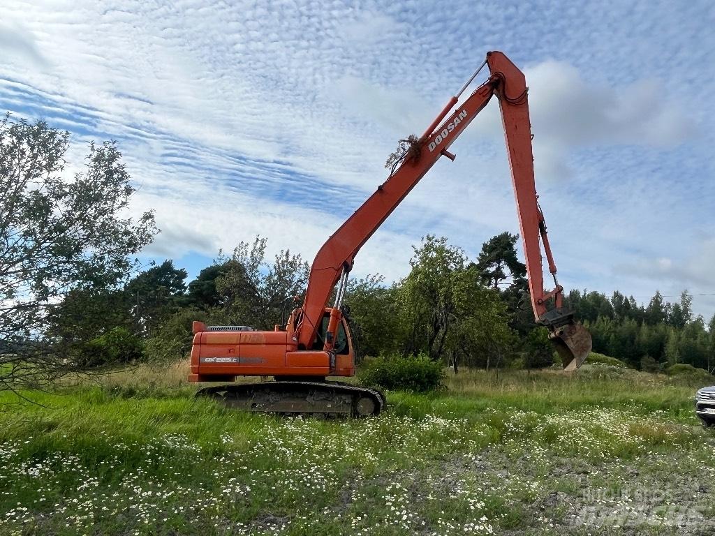 Doosan DX 225 LC Aukštuminiai ekskavatoriai