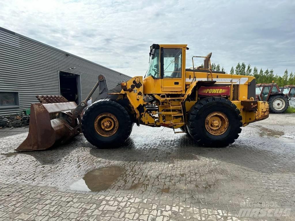 Volvo L180C Naudoti ratiniai krautuvai