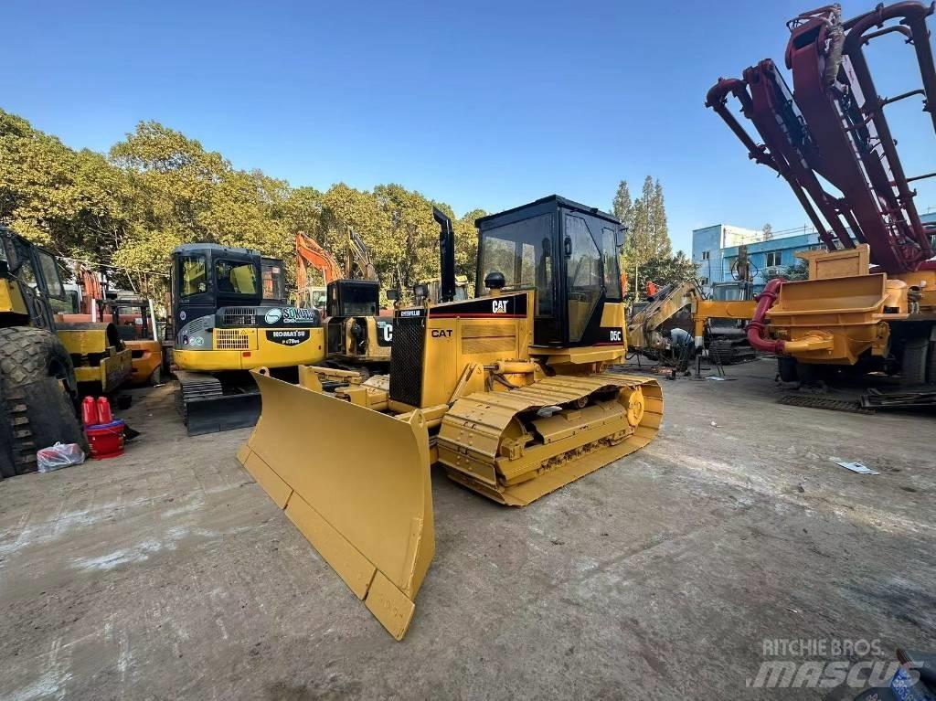 CAT D 5 C Vikšriniai buldozeriai