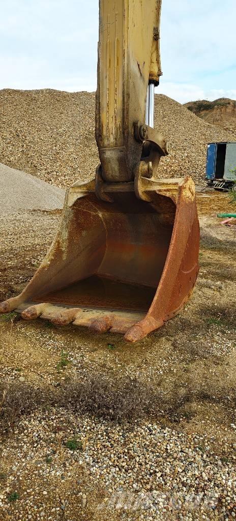 Komatsu PC 600 LC-7K Vikšriniai ekskavatoriai