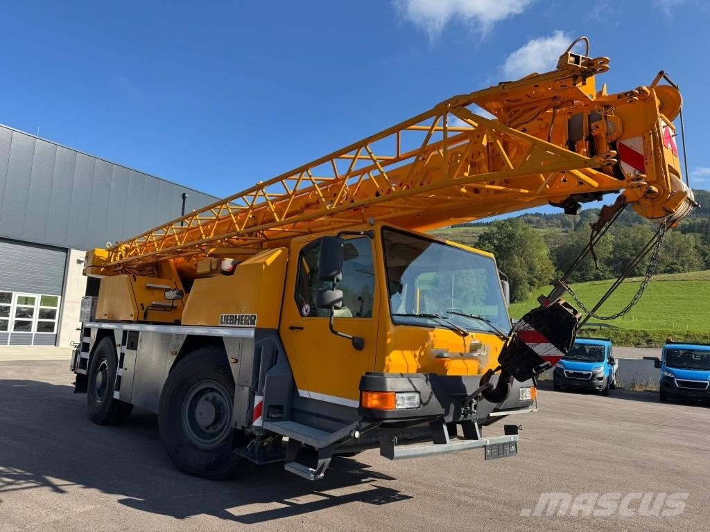 Liebherr LTM 1030-2 Visureigiai kranai