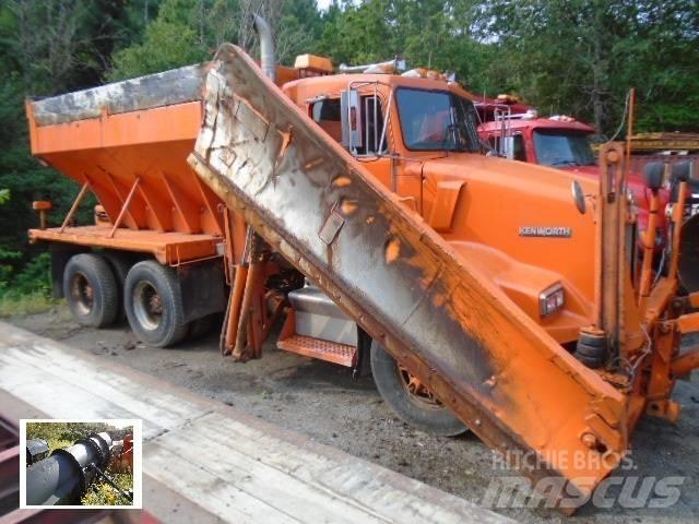 Kenworth T 400 Sniego peiliai ir valytuvai