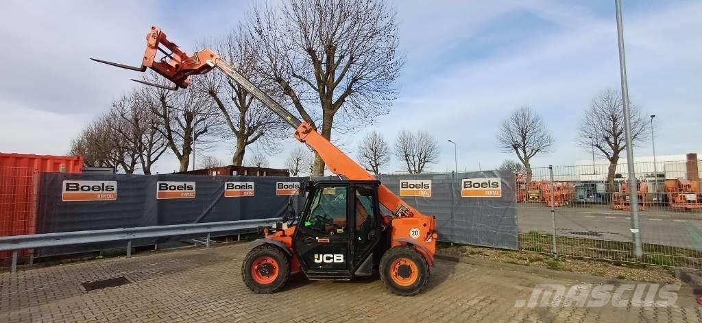 JCB 525-60 T4 F Teleskopiniai krautuvai