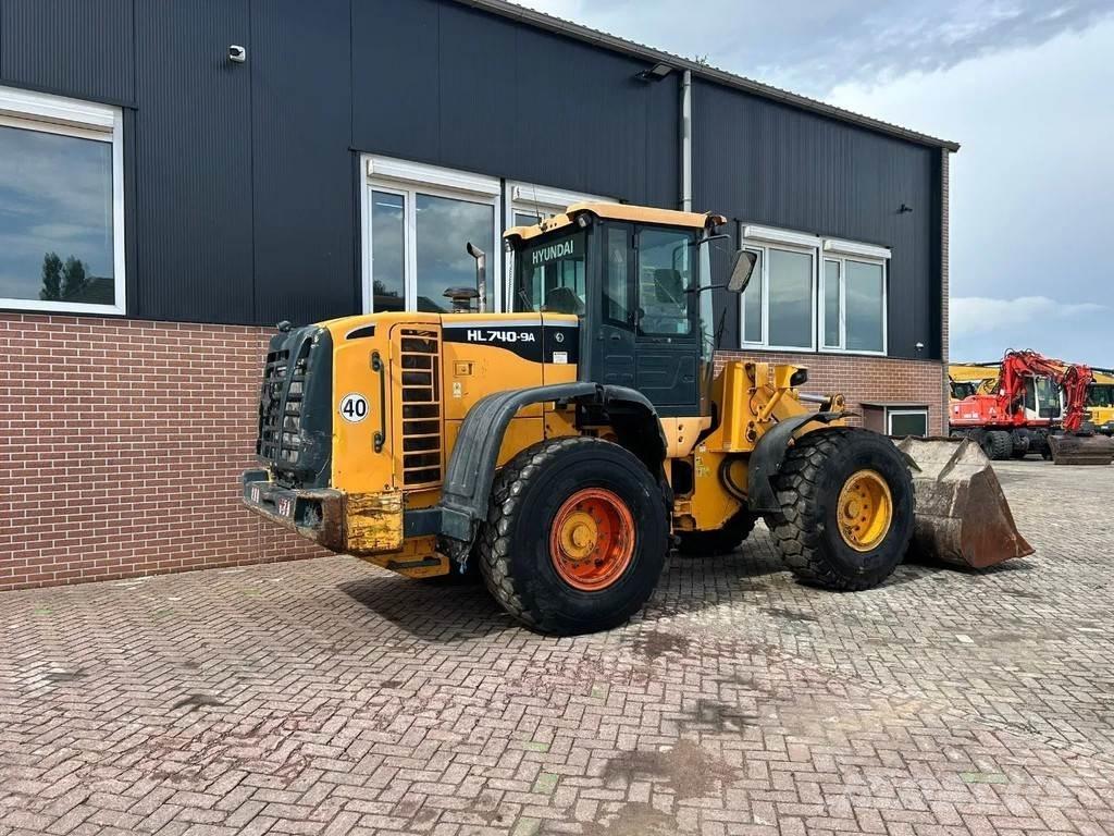 Hyundai HL 740-9A Naudoti ratiniai krautuvai