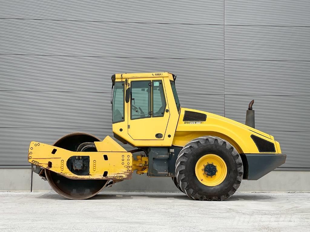 Bomag BW 213 DH-4 Vieno būgno volai