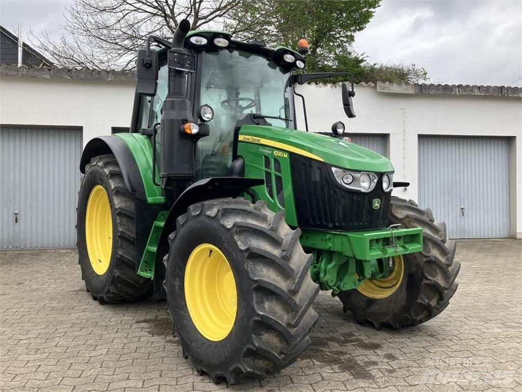John Deere 6120M Traktoriai