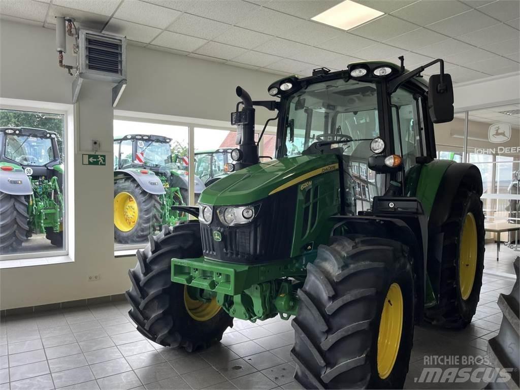 John Deere 6120M Traktoriai