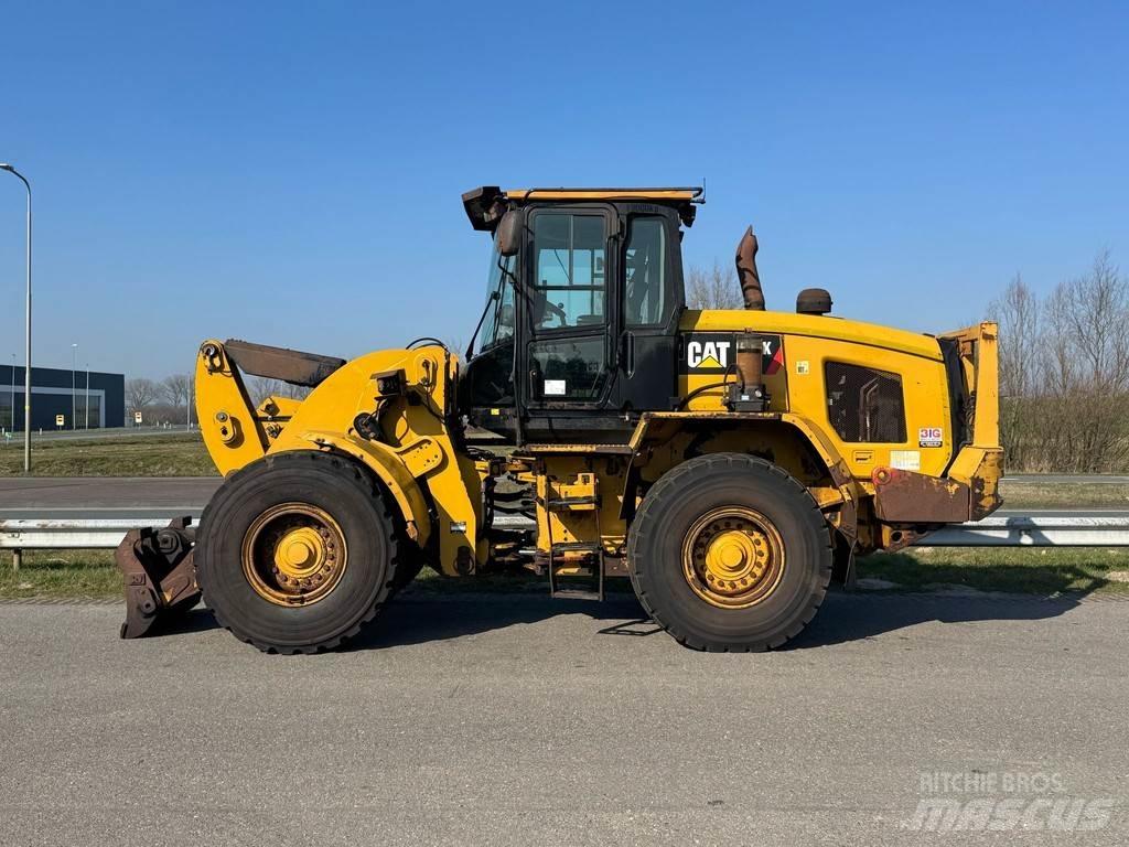 CAT 938K Naudoti ratiniai krautuvai