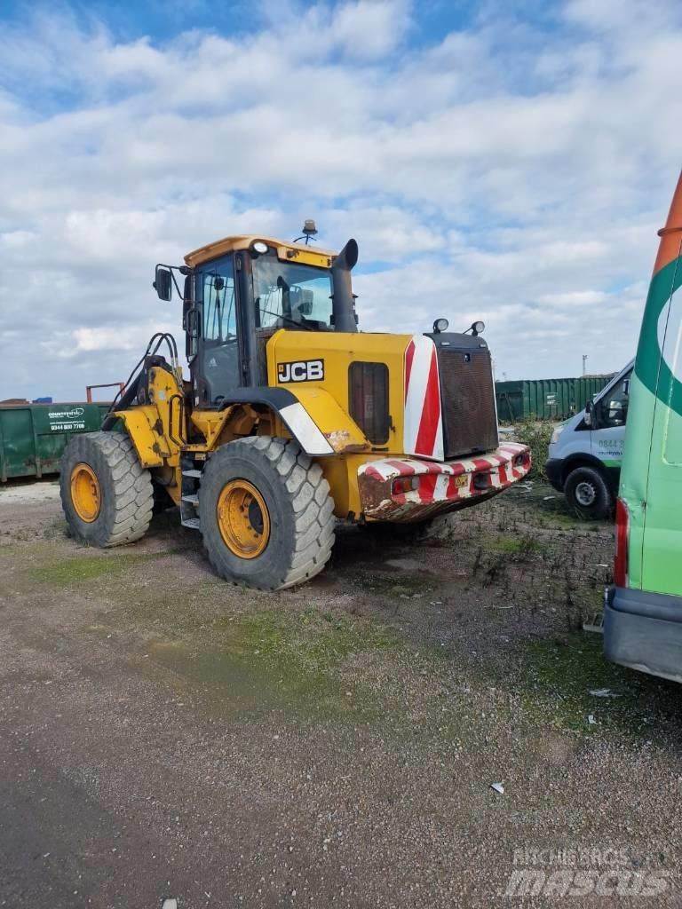 JCB 437 HT Naudoti ratiniai krautuvai
