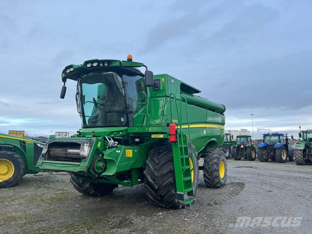 John Deere S 670 Derliaus nuėmimo kombainai
