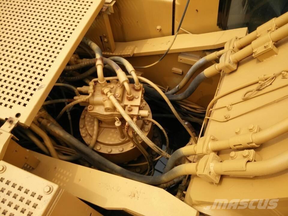 CAT 330 B L Vikšriniai ekskavatoriai