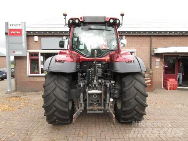 Valtra T154 VERSU Traktoriai