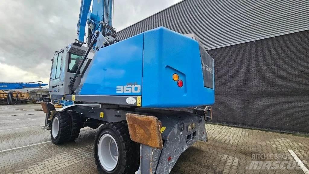 Fuchs MHL360 Atliekų / pramoniniai krautuvai