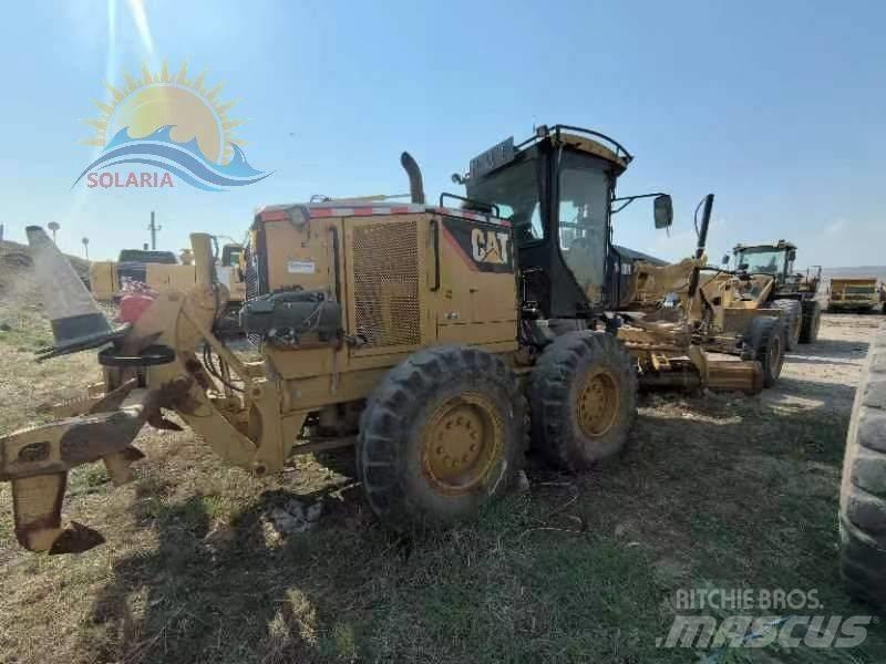 CAT 140 M Greideriai