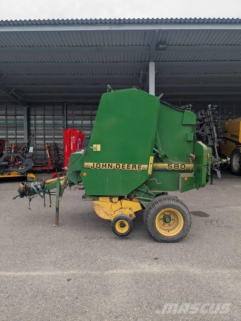 John Deere 580 Ritinių presai