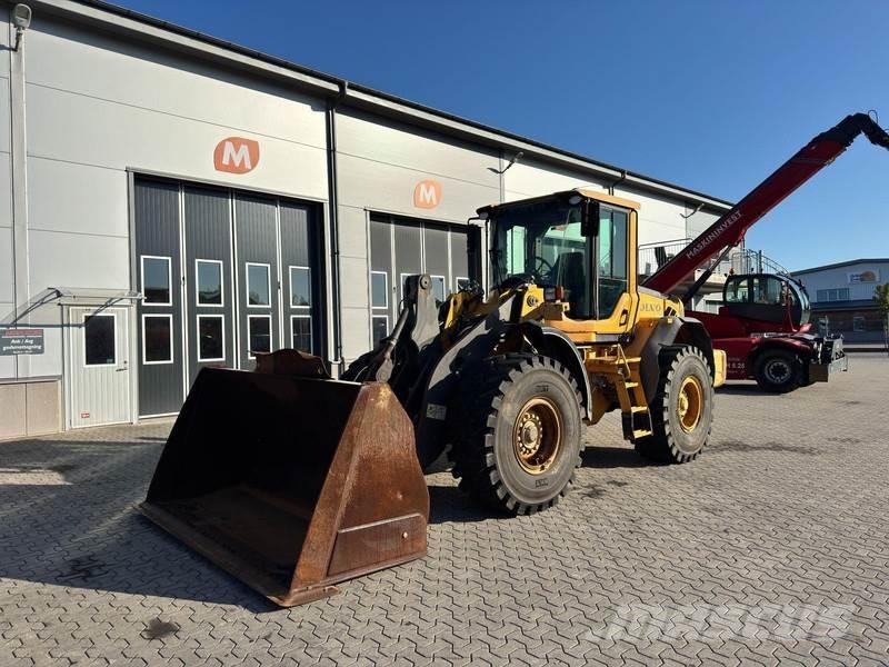 Volvo L90F Naudoti ratiniai krautuvai