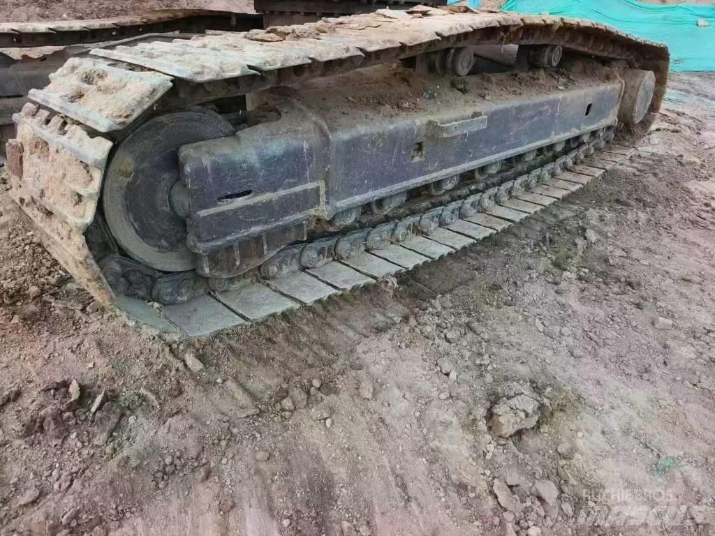 Kobelco SK 210-8 Vikšriniai ekskavatoriai