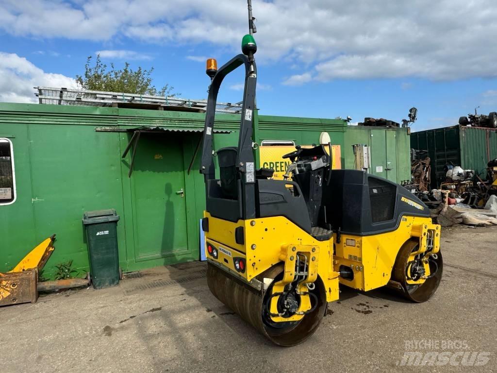 Bomag BW 120 AD-5 Porinių būgnų volai