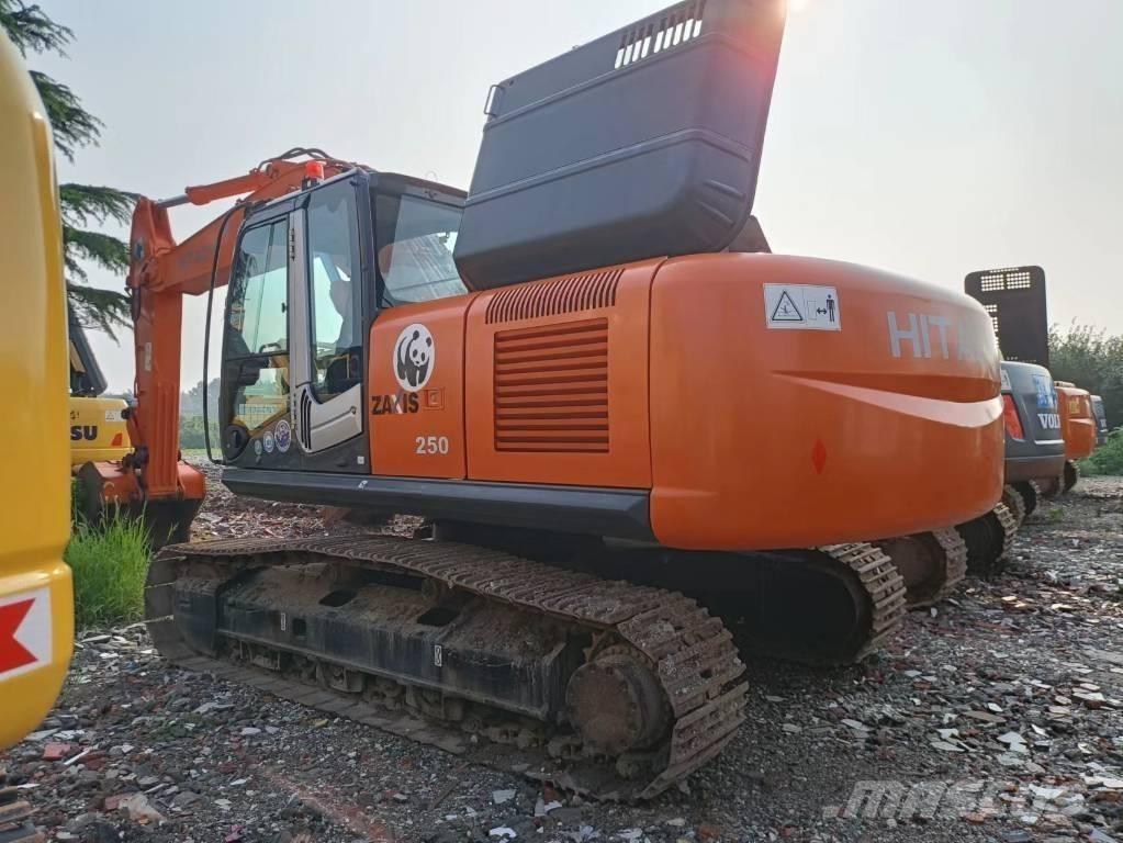 Hitachi ZX 250 LC Vikšriniai ekskavatoriai
