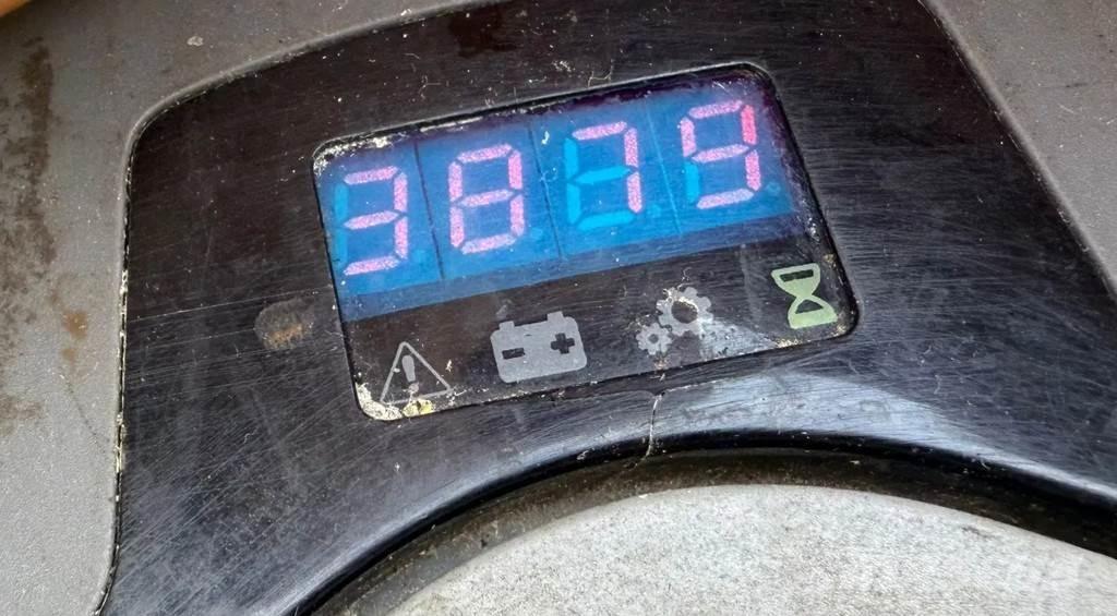 BT SWE200D Rankiniai vėžimėliai
