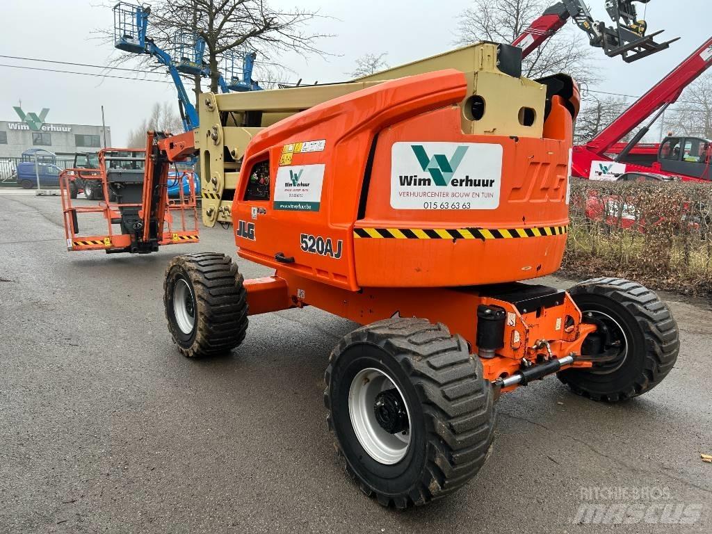 JLG 520 AJ Alkūniniai keltuvai