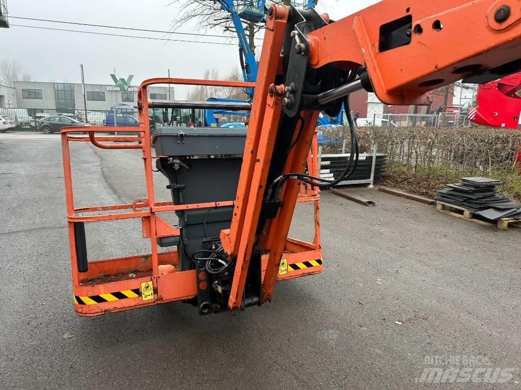 JLG 520 AJ Alkūniniai keltuvai