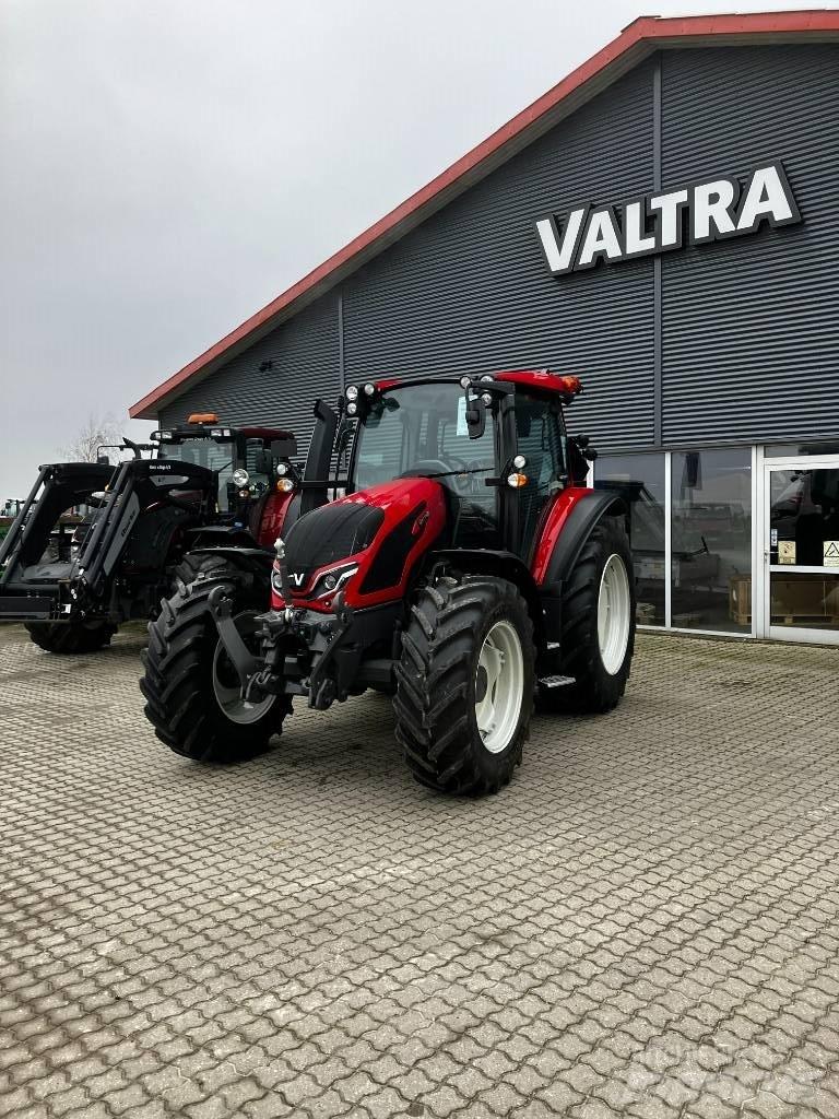 Valtra G135 Active Traktoriai