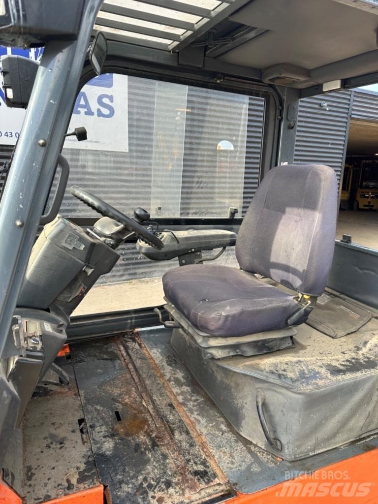 Toyota FBT35 Elektriniai šakiniai krautuvai